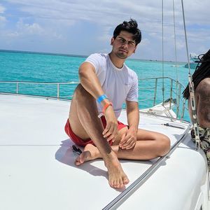 Meet your Posher, Angel